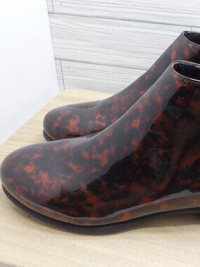 AEROSOLES Spencer Animal Print Faux Patent Leather Ankle Bootie Size 7.5